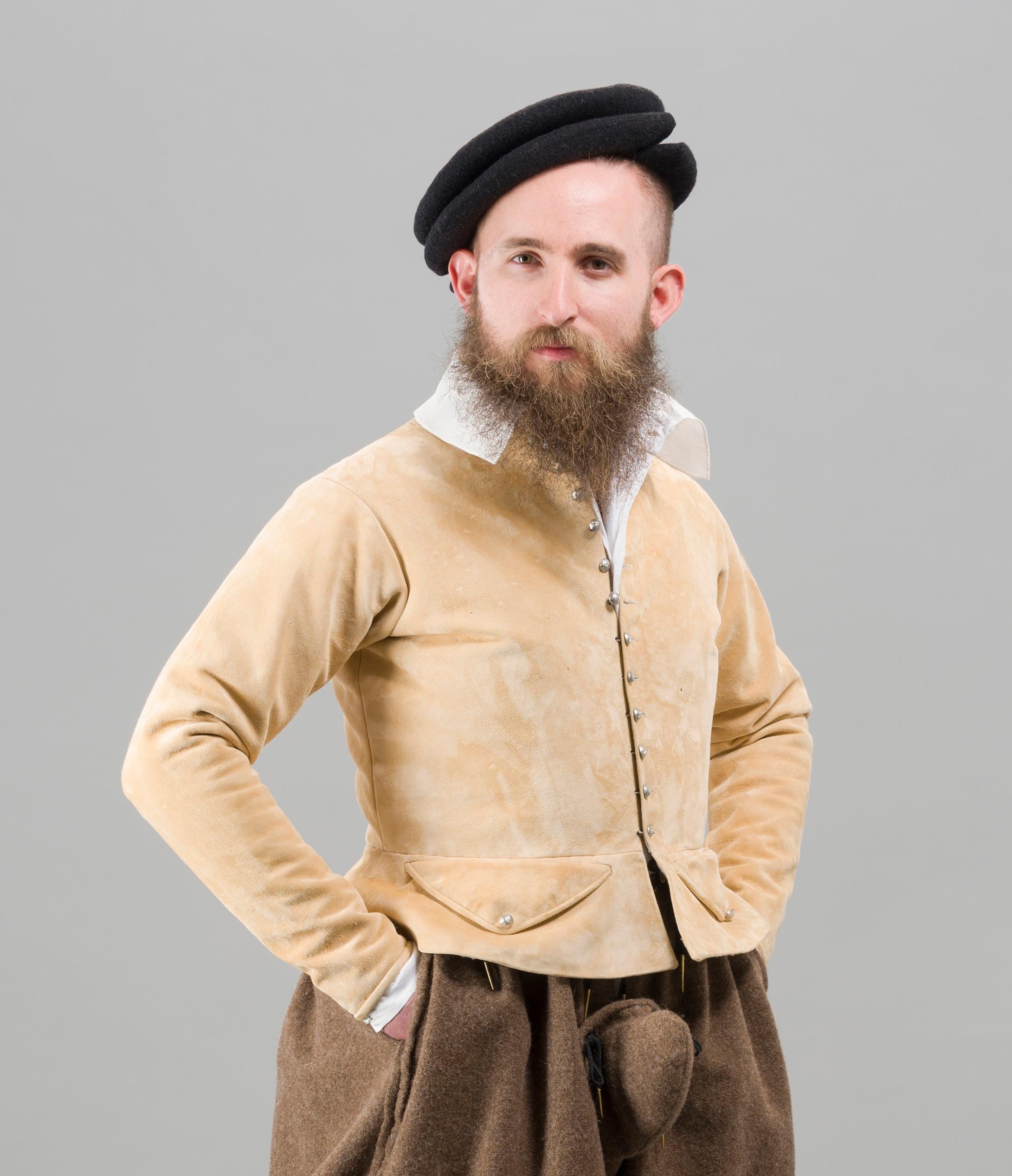 3 - Leather doublet TypicalTudor_033